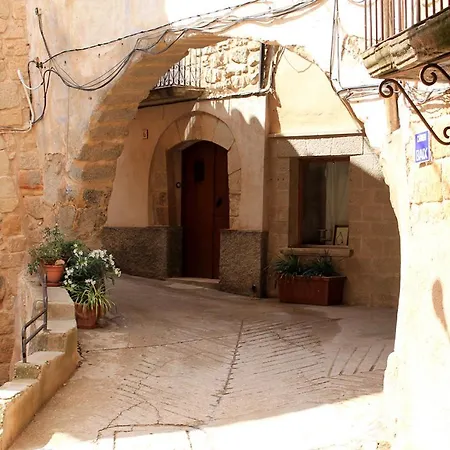 Cui Bono L'Ampolla